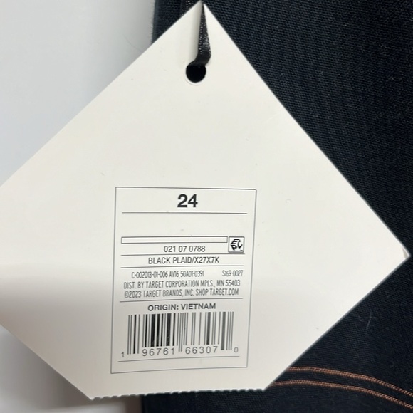 Ava & Viv Cropped Pants - Picture 7 of 16